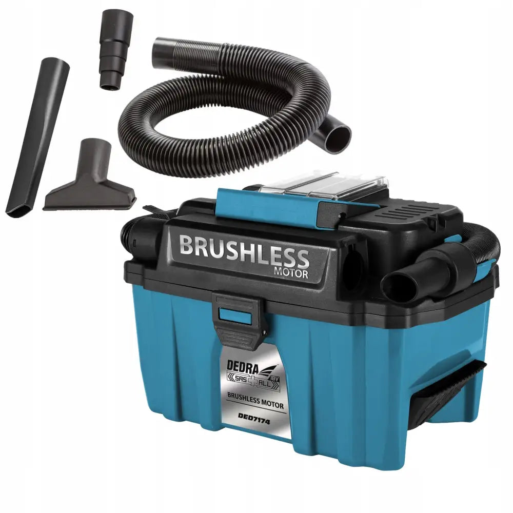 Håndheldt støvsuger med batteri, blå og svart modell med fleksibel slange, munnstykker og adaptere ved siden av.