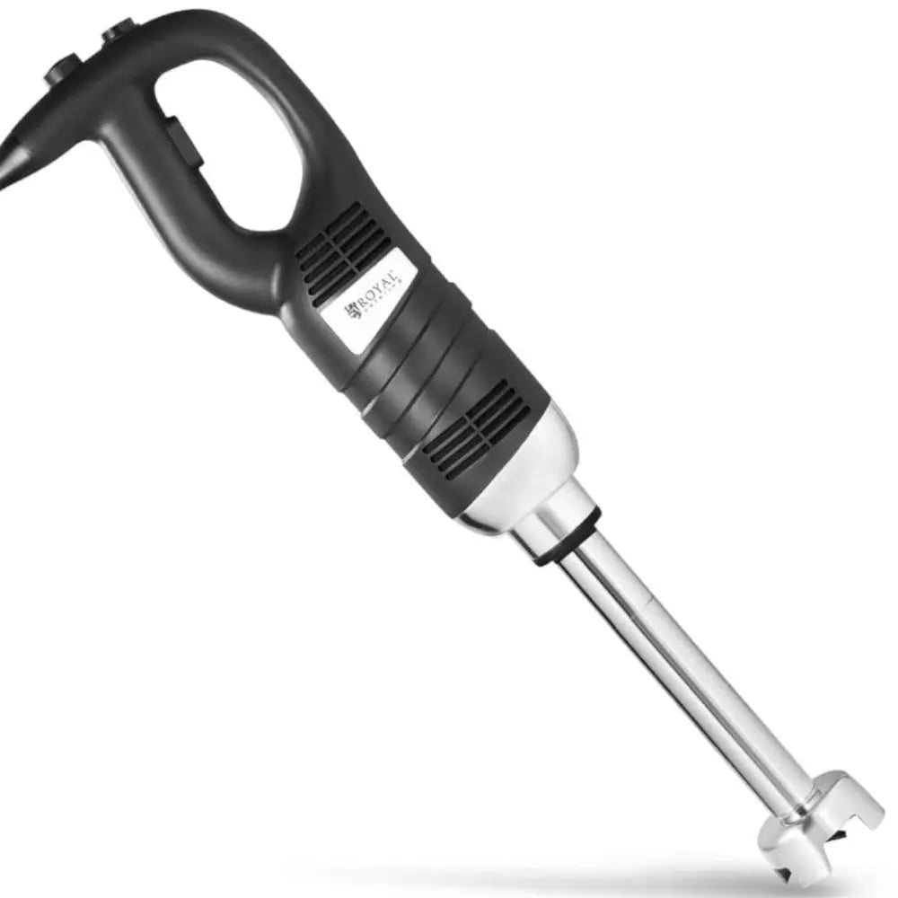 Håndholdt robotmikser med sort ergonomisk grep, synlige kjøleriller og knapp, sett fra skrå vinkel.