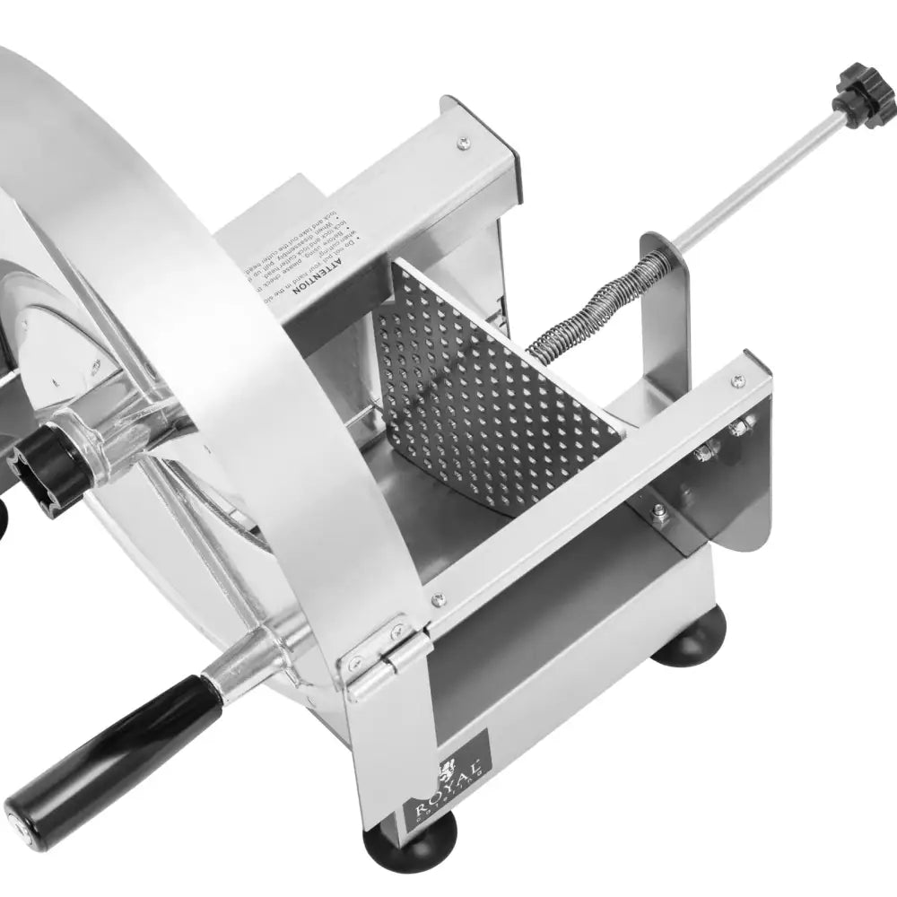 Håndholdt veg- og fruktskiver med riflet pressplate, justerbar stang og svarte håndtak sett skrått ovenfra.