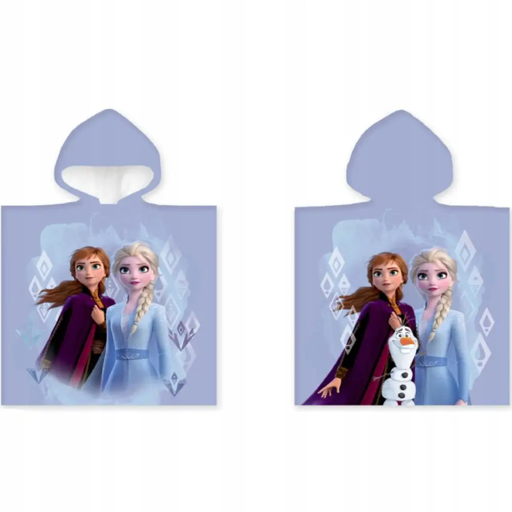 Håndkleponcho Frozen, lyselilla med hette, tegneseriefigurer foran og bak og diamantmønstret bakgrunn.