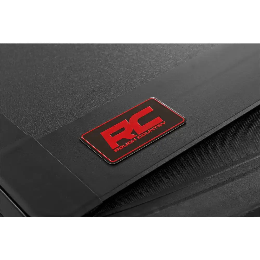 Hardt Deksel Paki Tri-fold Flip Up Rough Country 6’ - Chevrolet Colorado 23-
