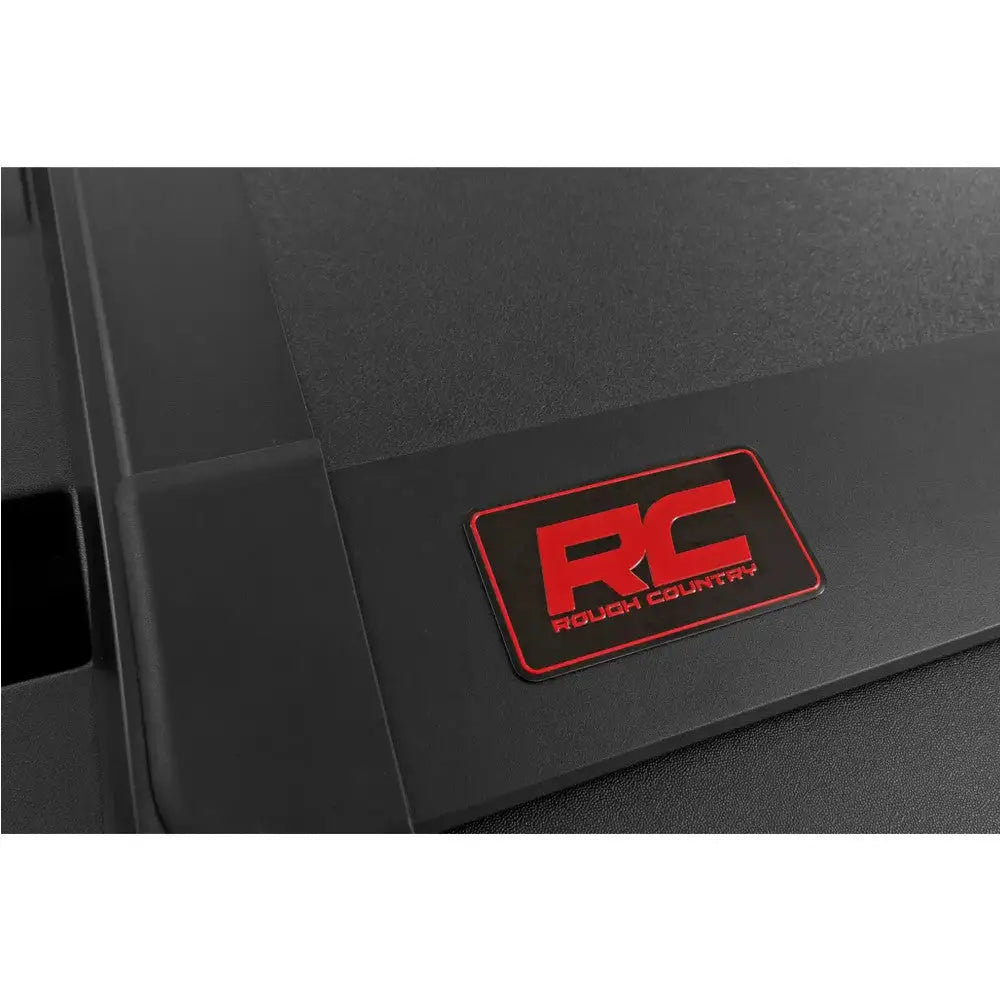 Hardt Deksel Pakken Tri-fold Flip Up Rough Country 5’7’’ - Ram 1500 Dt 19-.