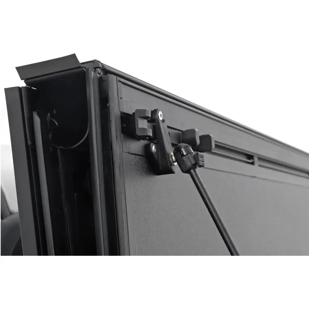 Hardt Toppdeksel Paki Tri-fold Flip Up Rough Country 5’7’’ - Ford F150 04-08