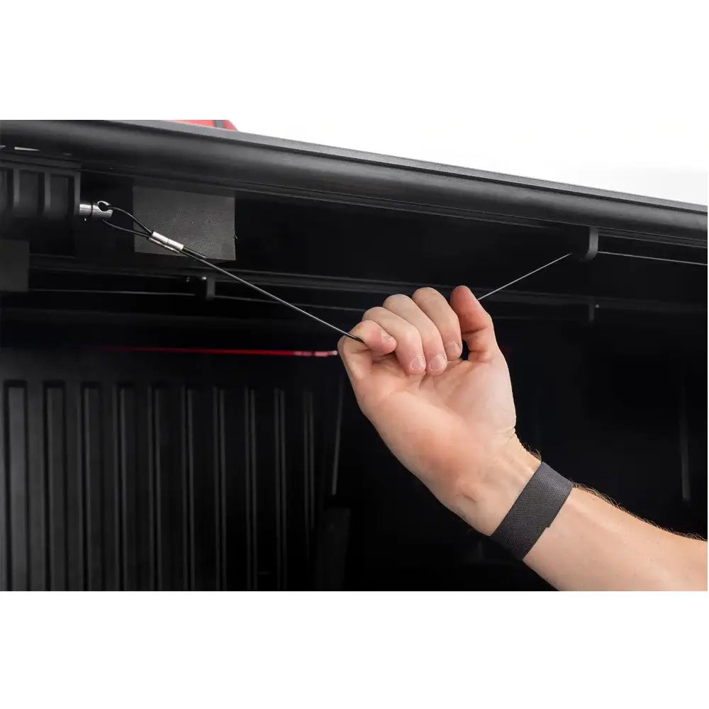 Rough Country hardt tri-fold til Toyota Tundra 2022+, toppvinkel (22)