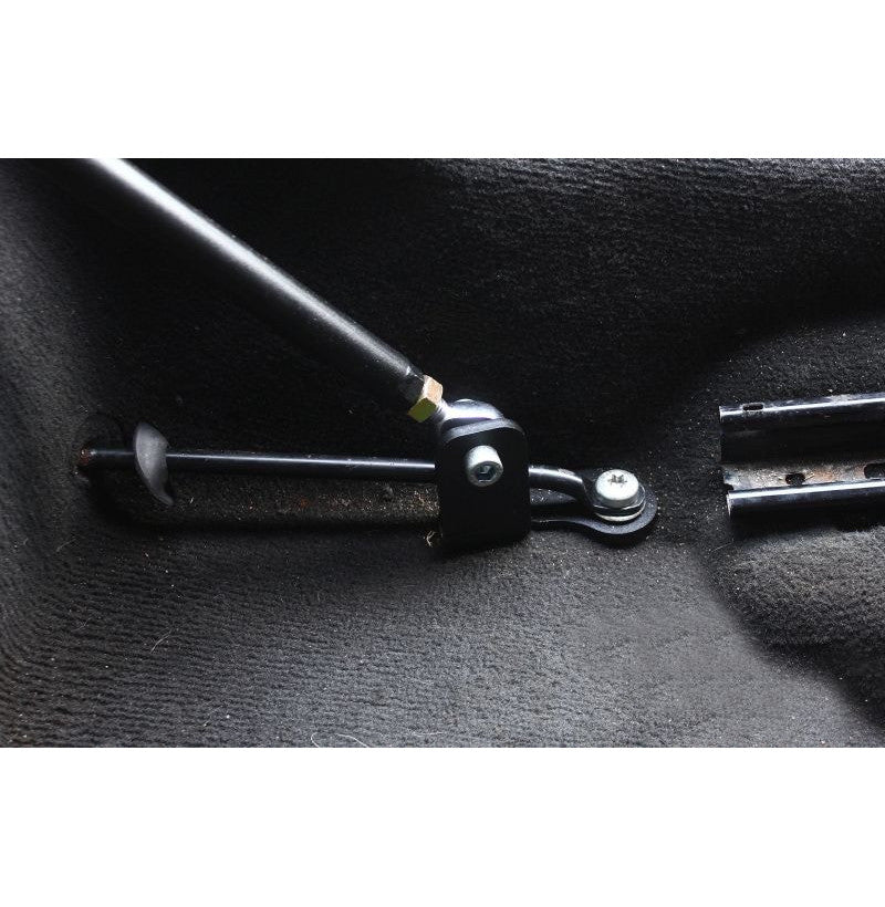 Harness bar BMW E92 Coupé detalj av pulverlakkert sort struktur
