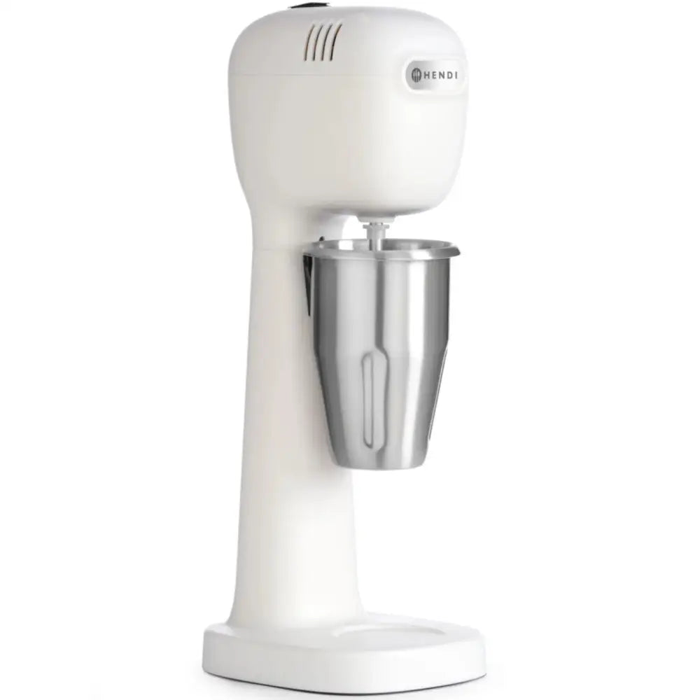 Hvit Hendi melkelige cocktail shaker med sølv metallbeger, skrå vinkel viser moderne design og avrundede kanter.