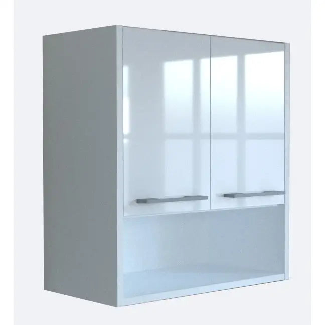 Hengende Hylle ZUZIA i hvit høyglans, to dører med metallhåndtak og åpen hylle nederst, skrå front.