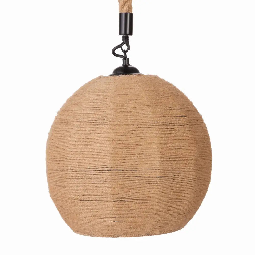 Hengende jute lampe Mumia Boho, rund skjerm i naturfarget tau og sort oppheng, frontvisning.