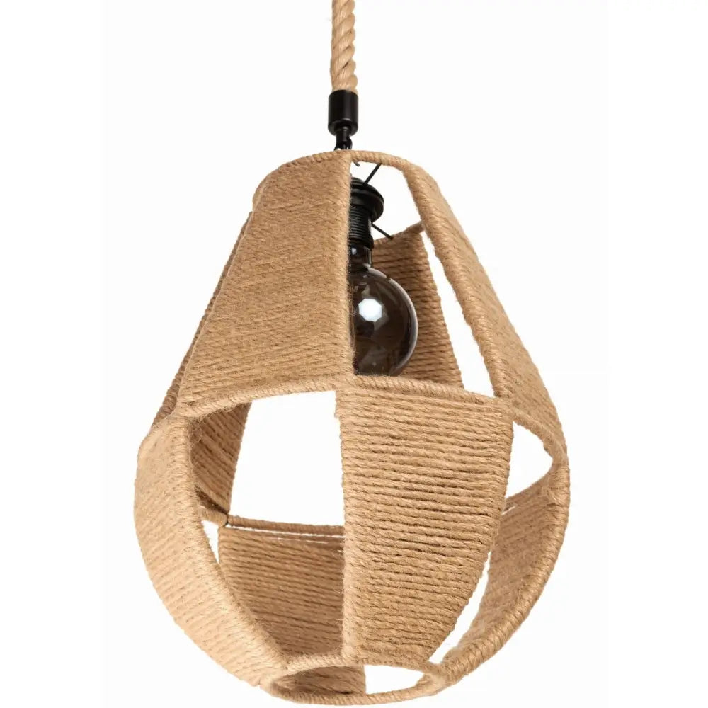Hengende jute lampe Trenza Boho med åpen geometrisk skjerm og synlig pære, sett forfra mot hvit bakgrunn.