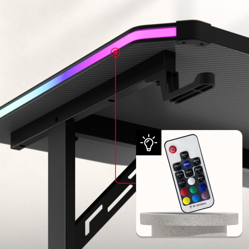 RGB LED-stripe langs kanten på Huzaro Hero 3.6 gamingbord aktivert
