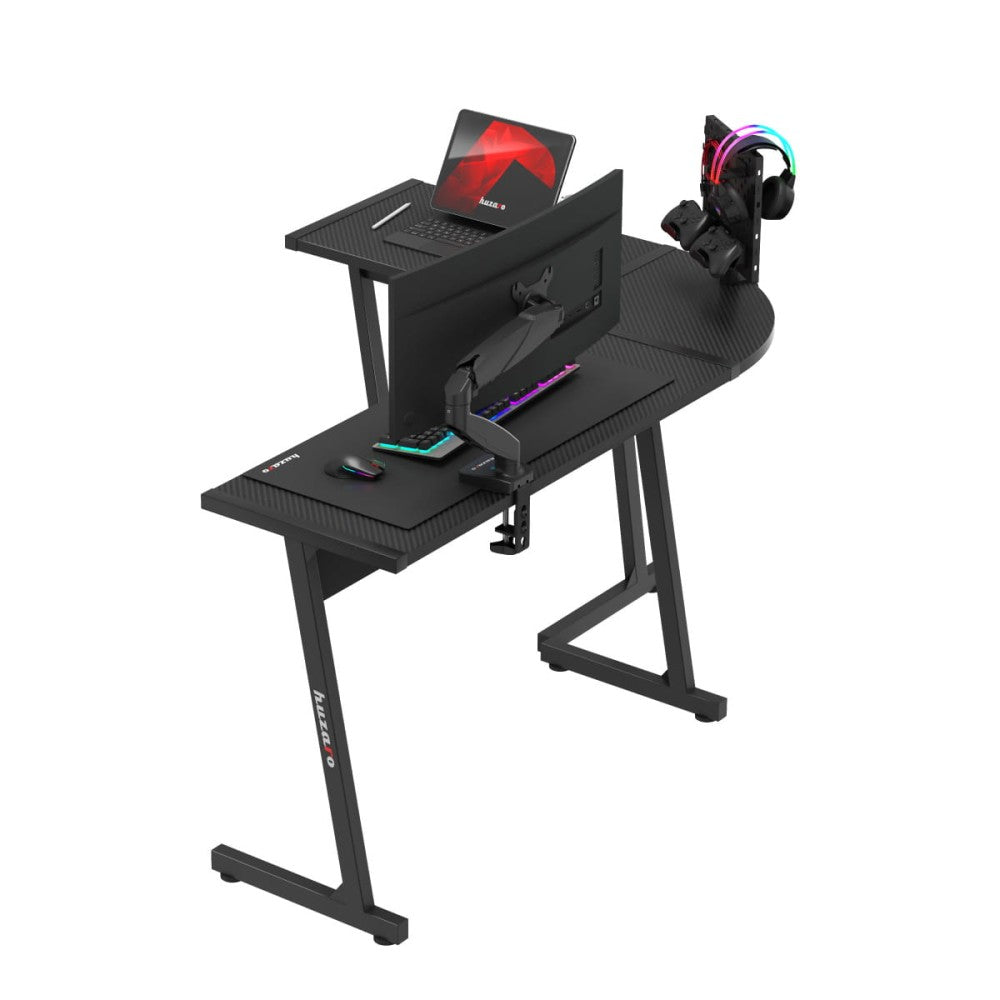Huzaro Hero 6.0 svart hjørnebord med gaming-oppsett og to skjermer