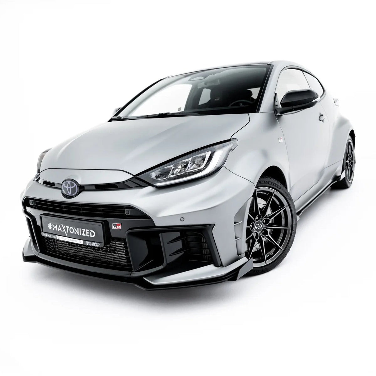 Street Pro frontsplitter til Toyota GR Yaris Mk4 Facelift i matt sort ABS