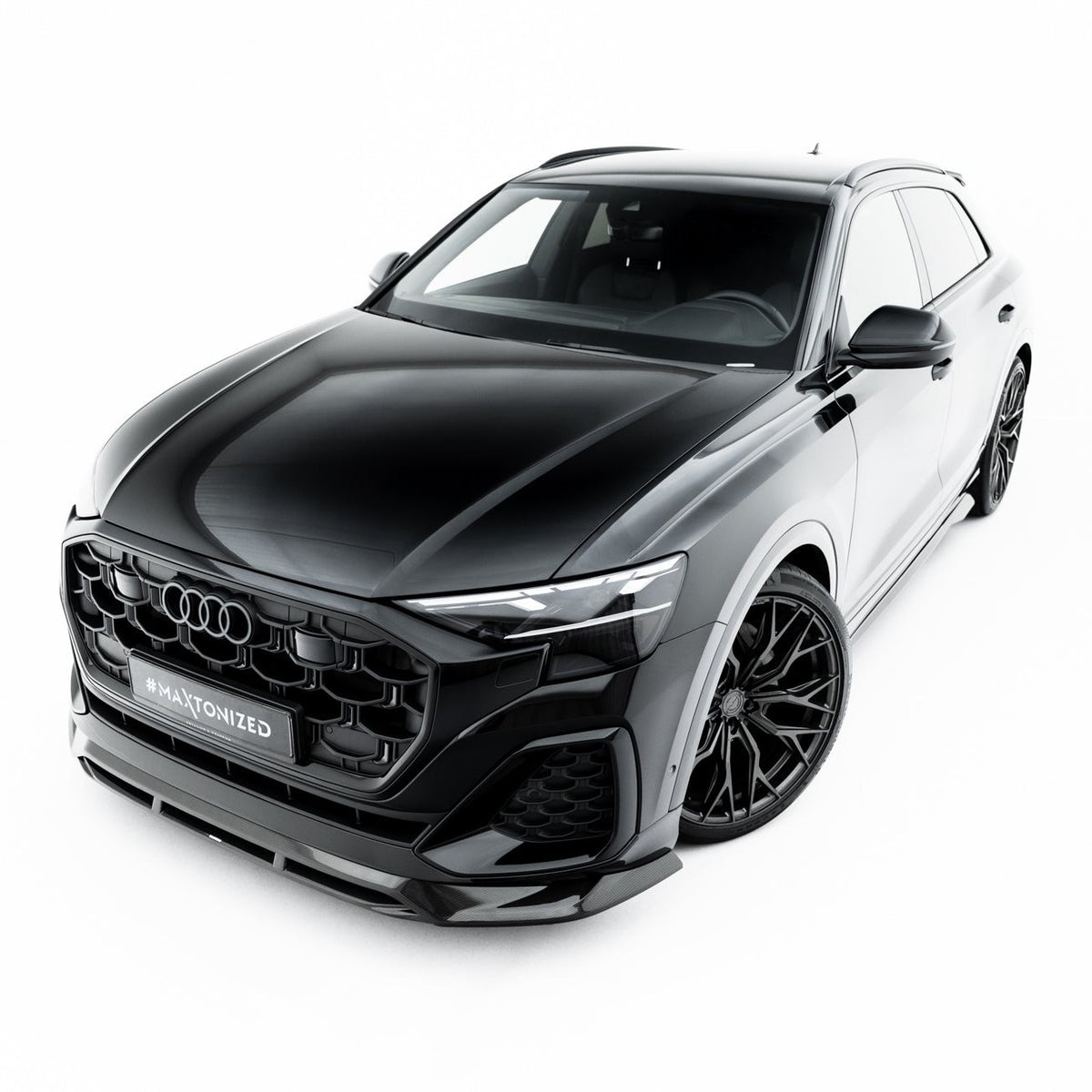 Frontsplitter i karbonfiber til Audi SQ8 Mk1 Facelift sett forfra