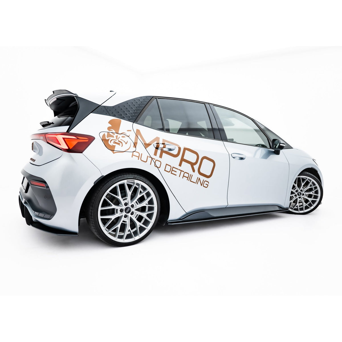 Sideskjørt diffusers til Cupra Born Mk1 i matt sort ABS
