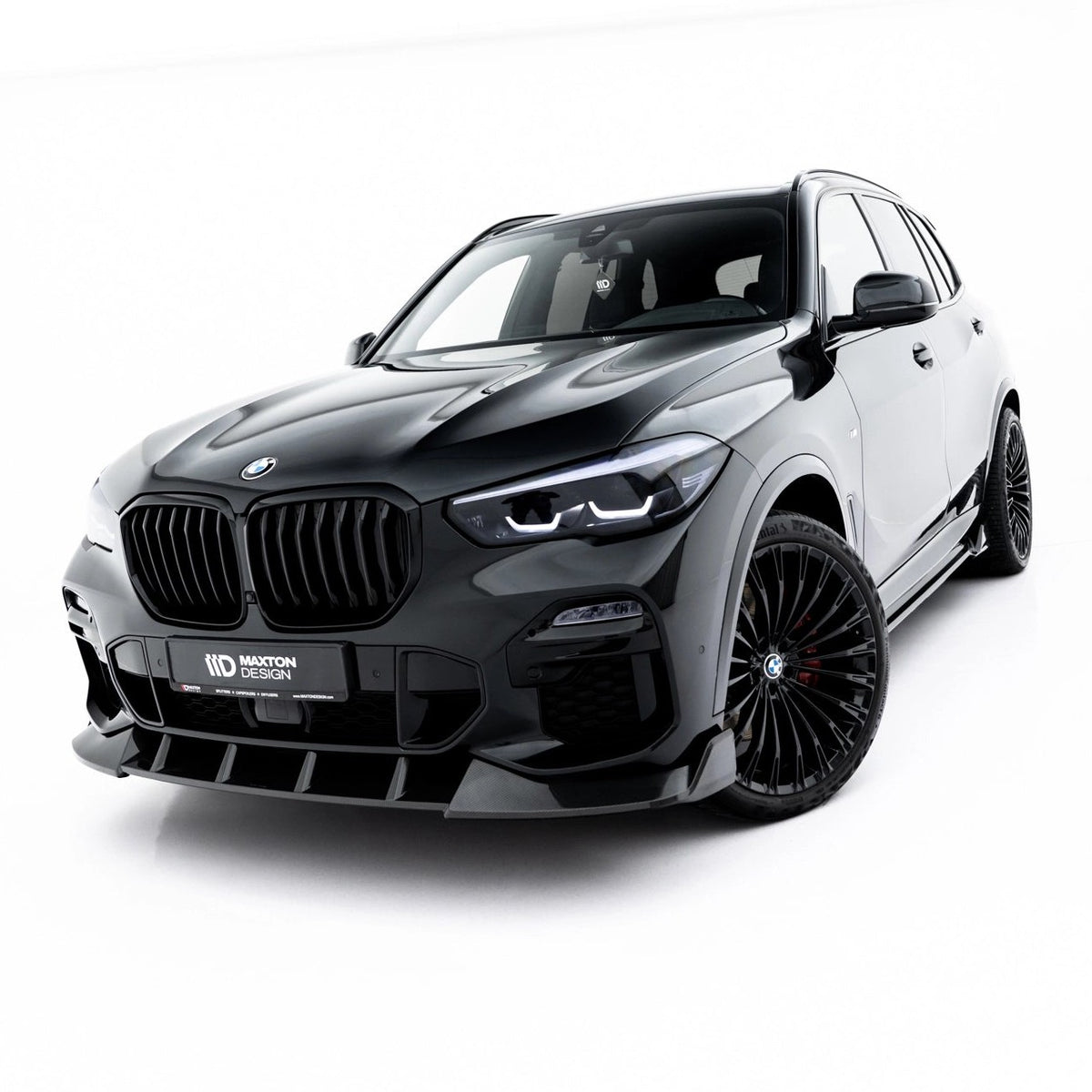 Frontsplitter i prepreg karbonfiber til BMW X5 M-Pack G05 sett forfra