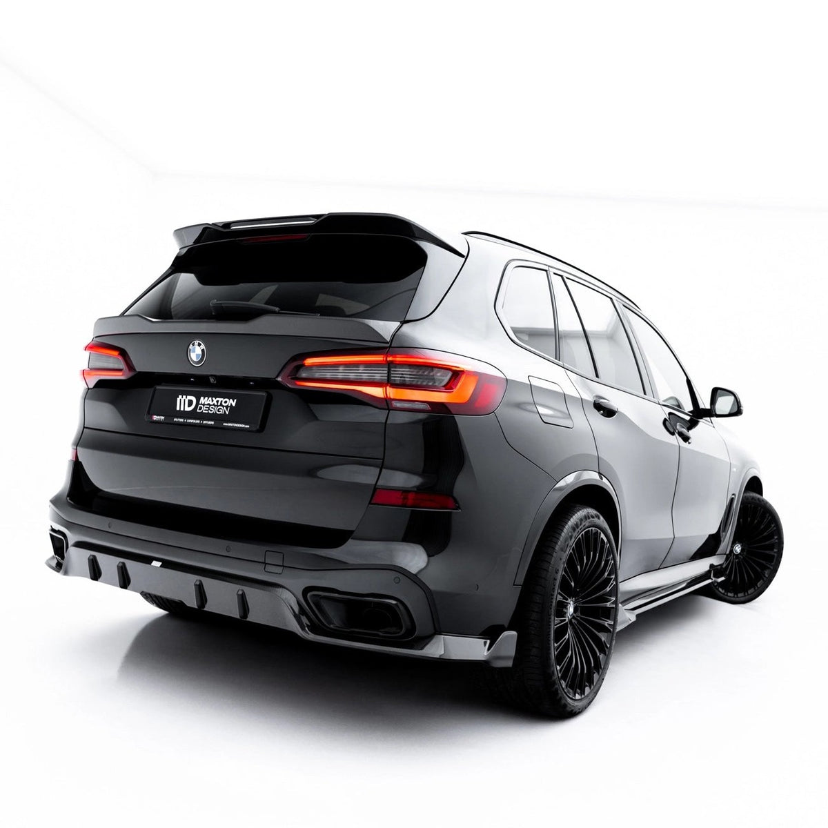 Bakdiffuser i prepreg-karbon til BMW X5 M-Pack G05 sett bakfra