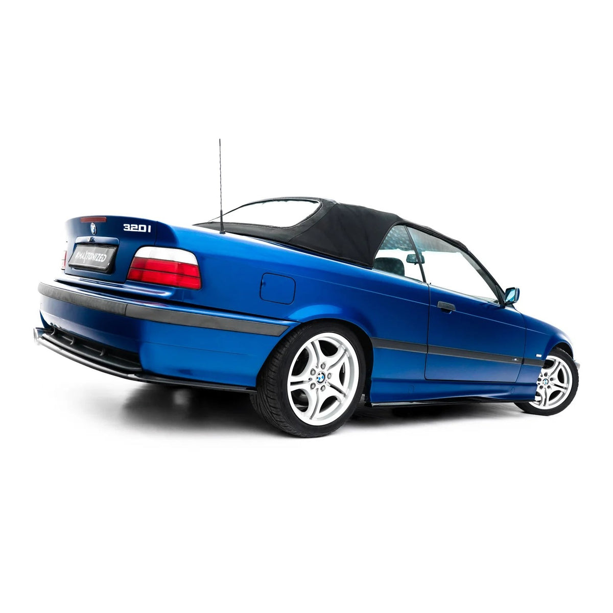 Sideskjørt diffusers til BMW M3 E36 i blank sort ABS-plast