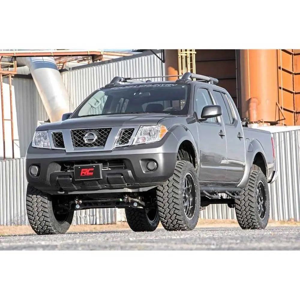 Hevesett med Fox 2.0 Performance Støtdempere og 2’’ Heving - Nissan Navara 05-15