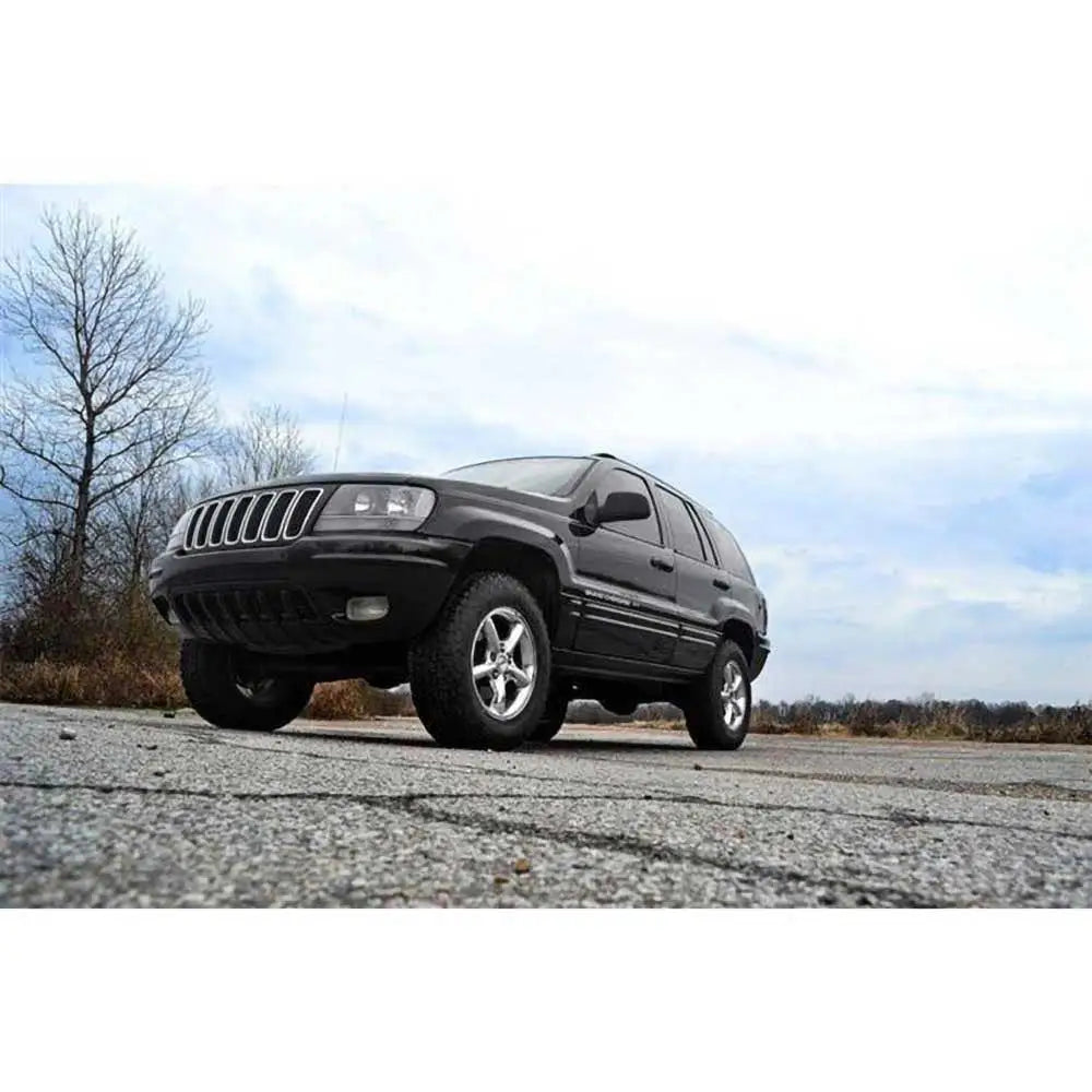 Hevesett Rough Country Høydeheving 2’’ - Jeep Grand Cherokee Wj/wg 99-04