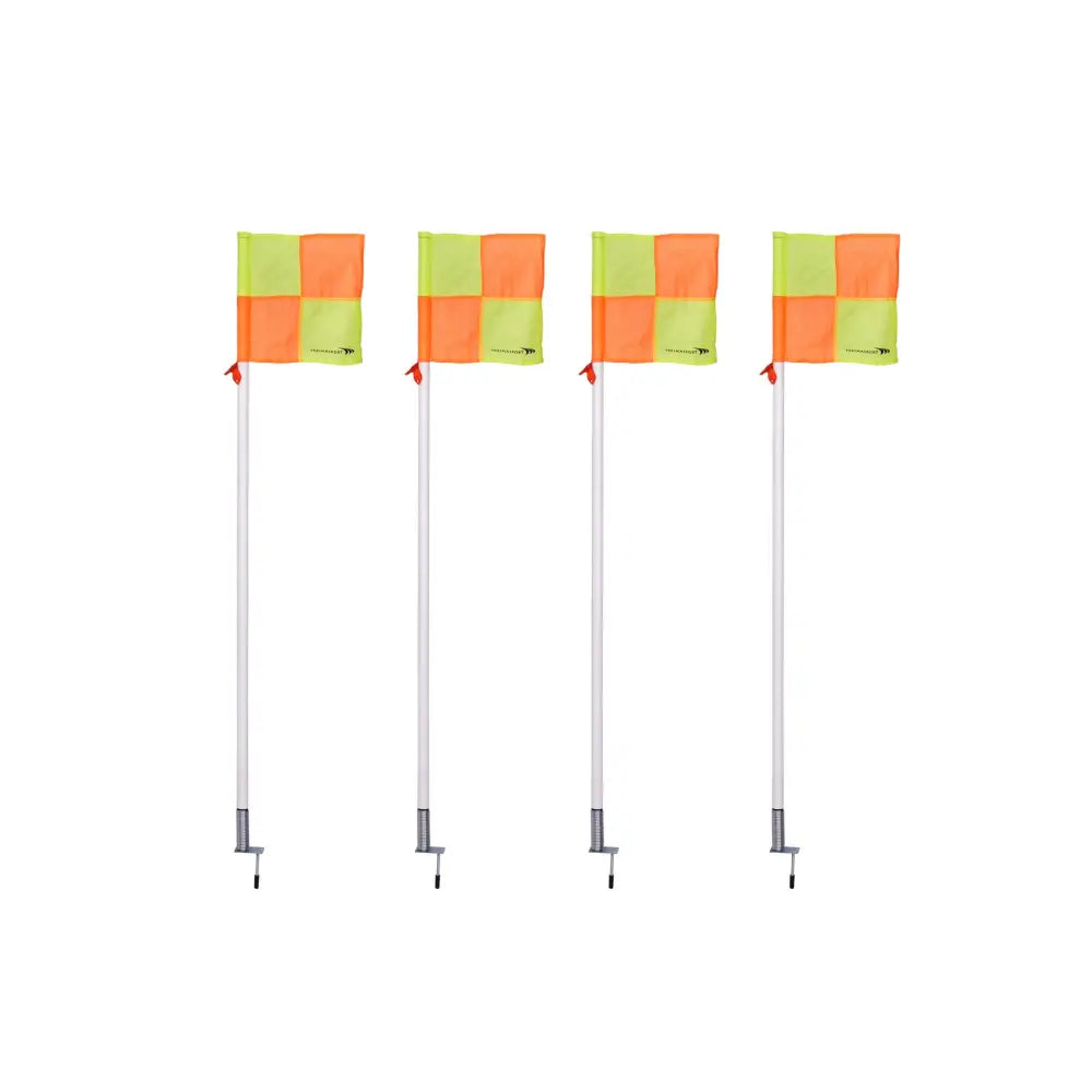 Hjørneflagg med fjærmontering, fire stenger med oransje og neongult rutete flagg mot hvit bakgrunn.