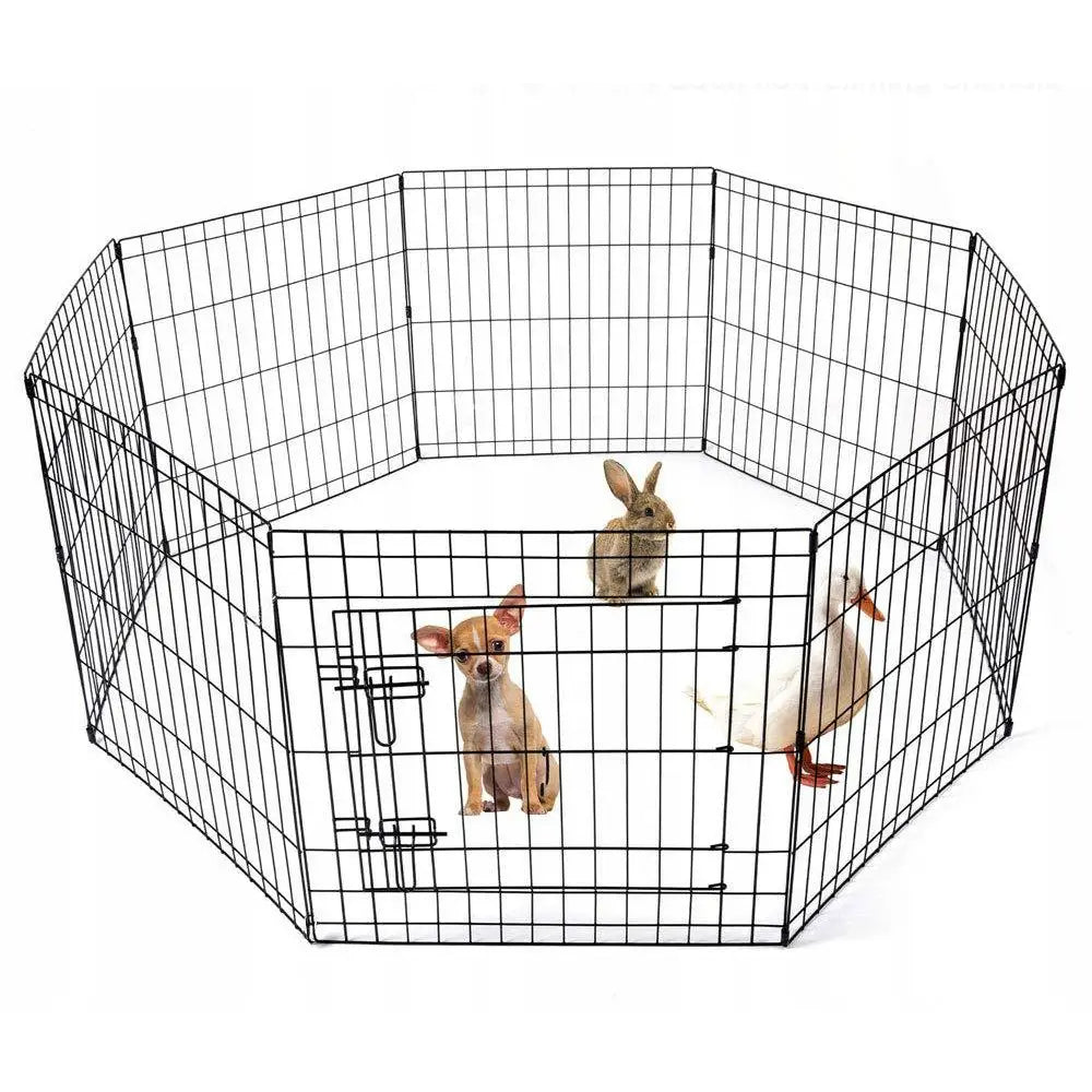 Hundegård for valper, sekskantet sort metallinnhegning med grind, kanin, liten hund og and inne i gården.