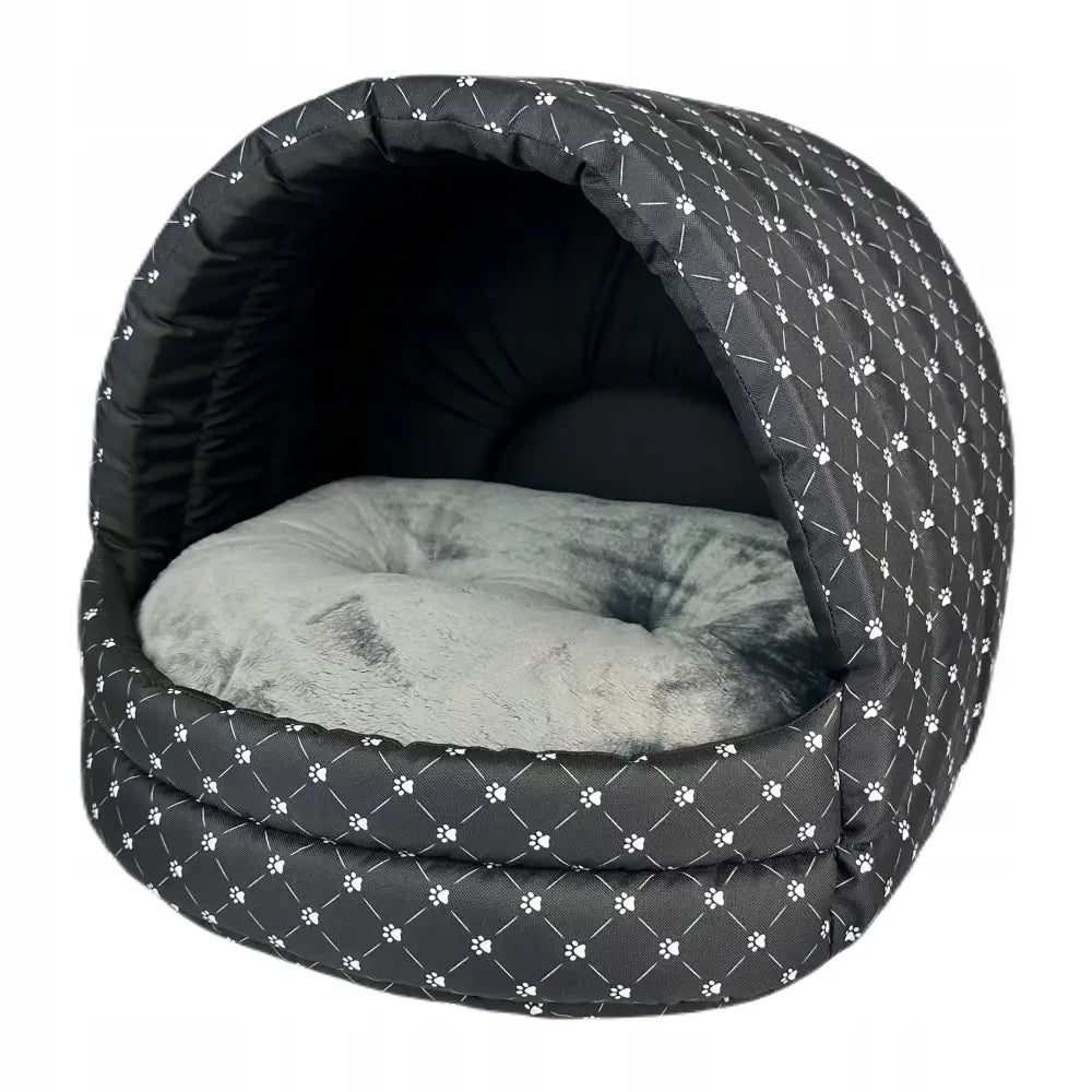 Hundehus seng størrelse L i mørkegrått med hvitt rutemønster, potetrykk og myk lysgrå pute inni, skrå vinkel.