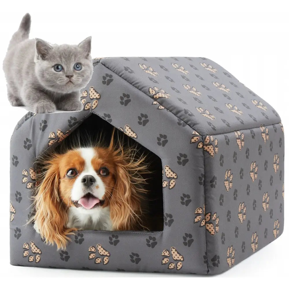 Hundehus Seng for Hunder Katter Hjem L, grått hus med potetrykk, hund inni og katt på taket.