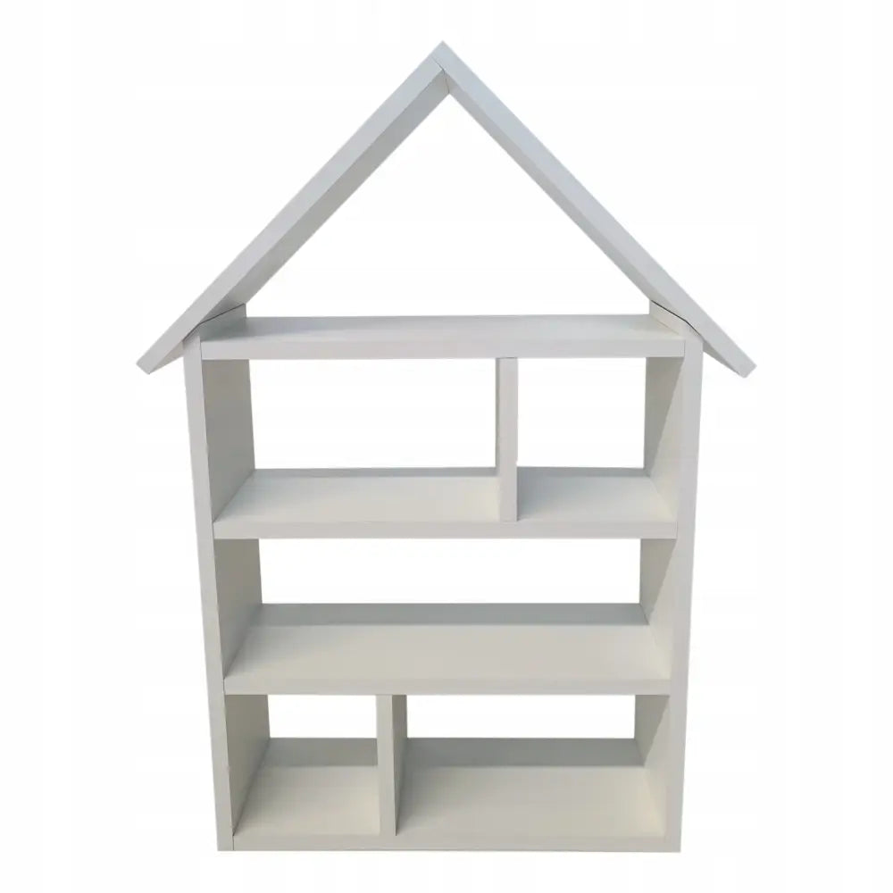 Husformet hvit bokhylle med åpne hyller i ulike størrelser og karakteristisk skrått tak, frontvisning.