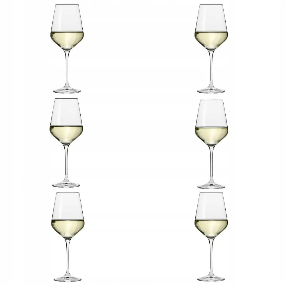Hvite vinglass Krosno Glass, seks glass fylt med hvitvin i to rekker mot hvit bakgrunn.
