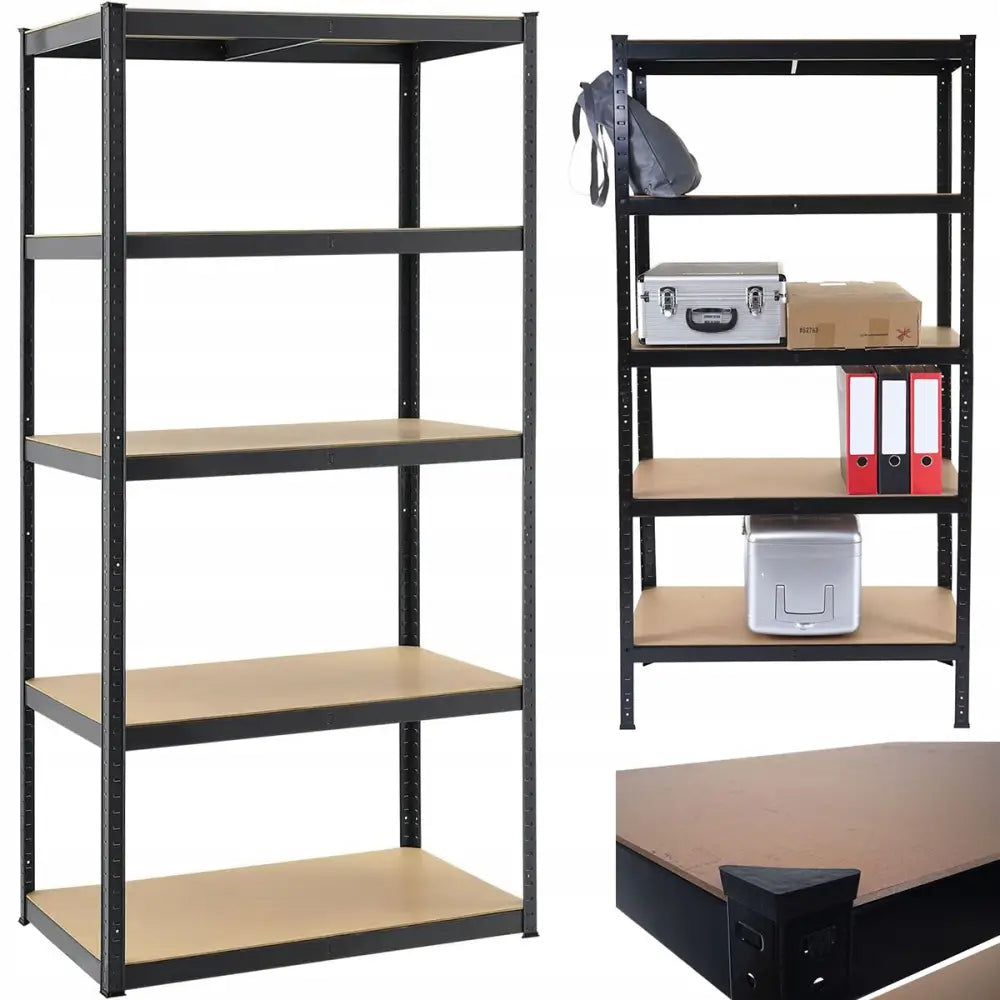 Hylle i metall for lager og garasje, sort, fem hyller med sponplater, sett fra siden og forfra med gjenstander.
