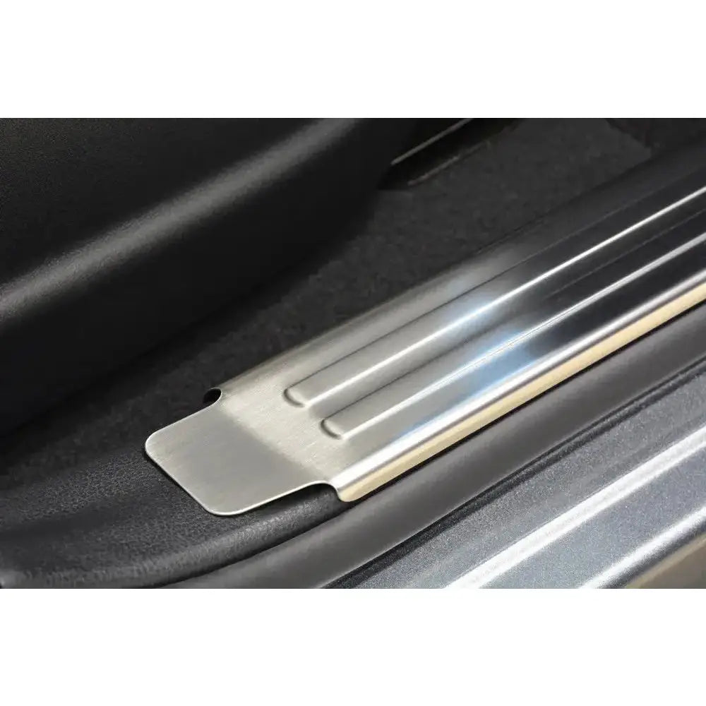 Indre Innstegslister Nissan Juke Crossover 5d 10- Sølv Sateng