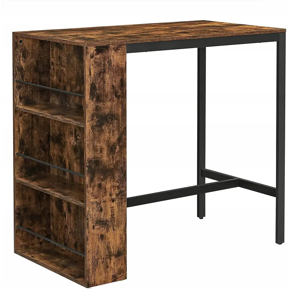 Industrielt loft barbord i rustikk tre med tre åpne sidehyller og sorte metallben, sett fra skrå vinkel.