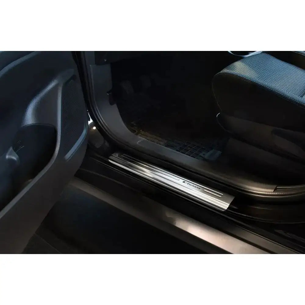 Innstegslister Mitsubishi Outlander Iii