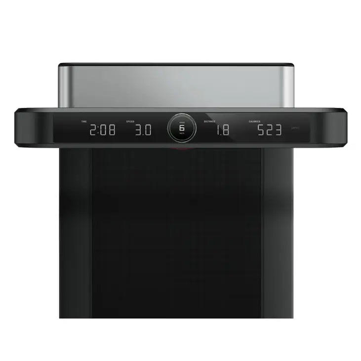 Kontrollpanel på Kingsmith Walkingpad X21, nærbilde av digitale visninger for tid, hastighet og kalorier.