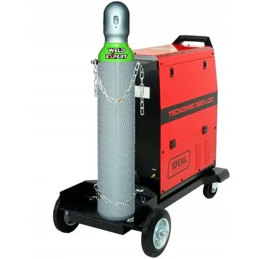 Invertersveiseapparat i rødt og svart, sidevisning med gassflaske festet foran på hjulmontert vogn.