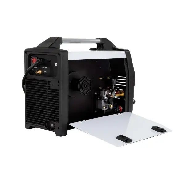 Invertersveiser Mig Skandi Kraft Itech, sidebilde med åpen dør som viser mateverk og kontrollpanel.