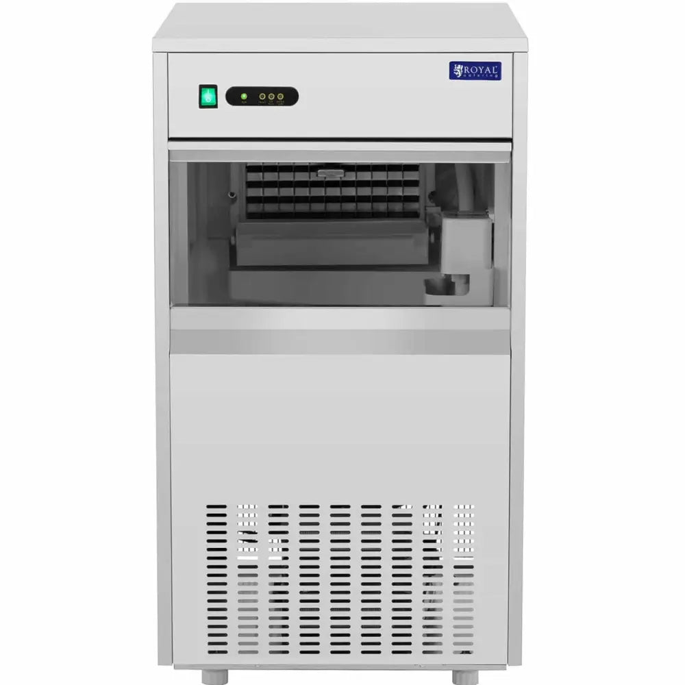 Ismaskin for barer, frontbilde som viser kontrollpanel med grønne lys og åpent isbitbrett i metallkabinett.