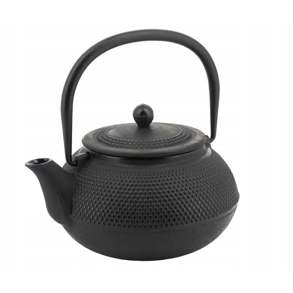 Jern tekanne 850ml med filter, sort støpejern med prikket lokk, buet hank og strukturert overflate.