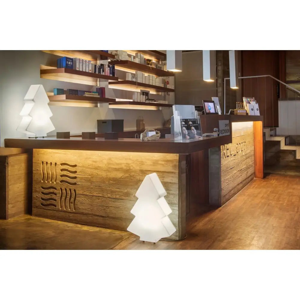 Juletre med Led-belysning s Kaldt Lys (svart Kabel)