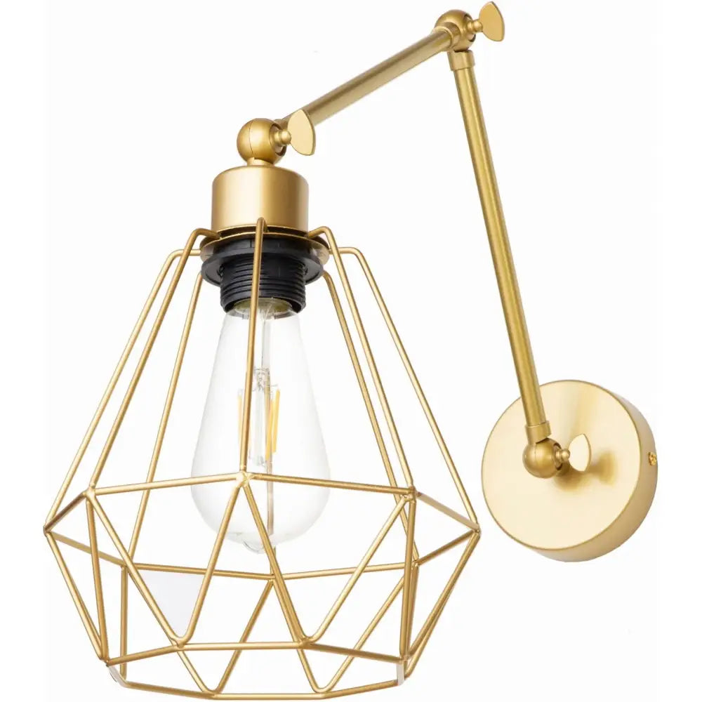 Justerbar vegglampe i gullfarget metall med diamantformet gitter, sett fra siden med synlig veggfeste.