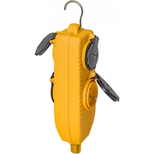 Kabeltrommel Powerblock, gul plastboks med svarte uttakslokk og metallkrok for oppheng, sidevisning.