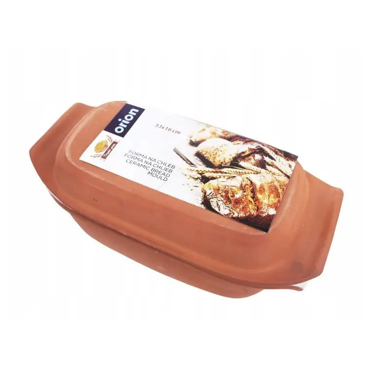 Keramisk brødform med lokk i terrakottafarge, sett skrått med etikett som viser ulike brødtyper.