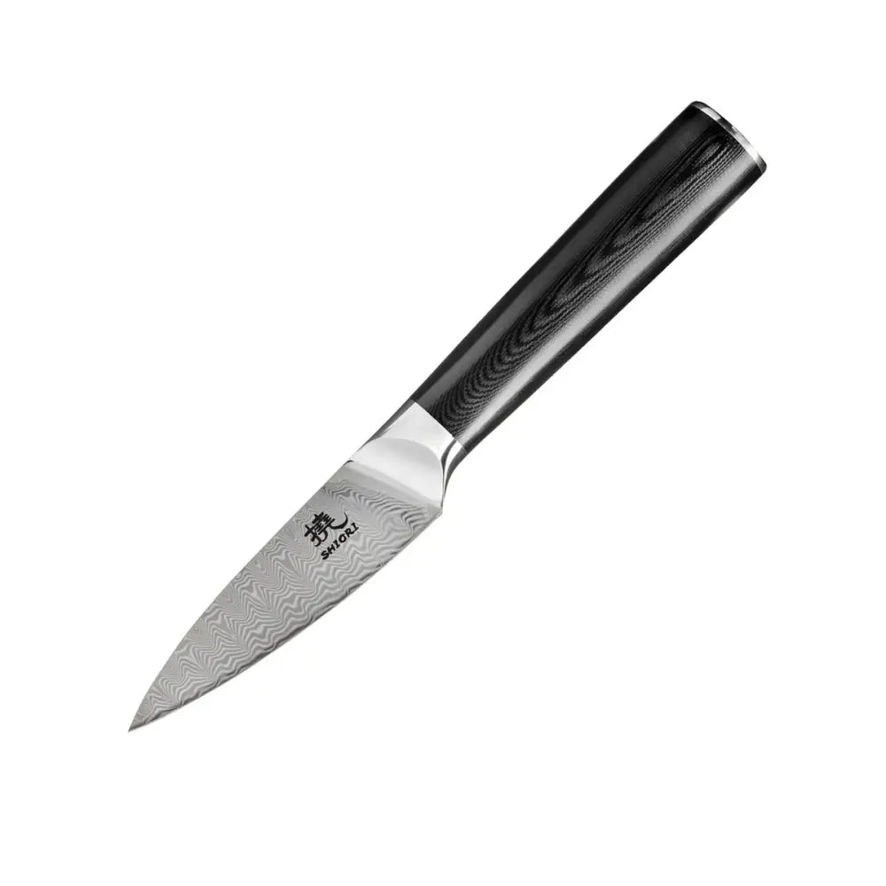Kjøkkenkniv Shiori, detaljert skråvisning av damascusstålblad med bølgemønster og japanske tegn.