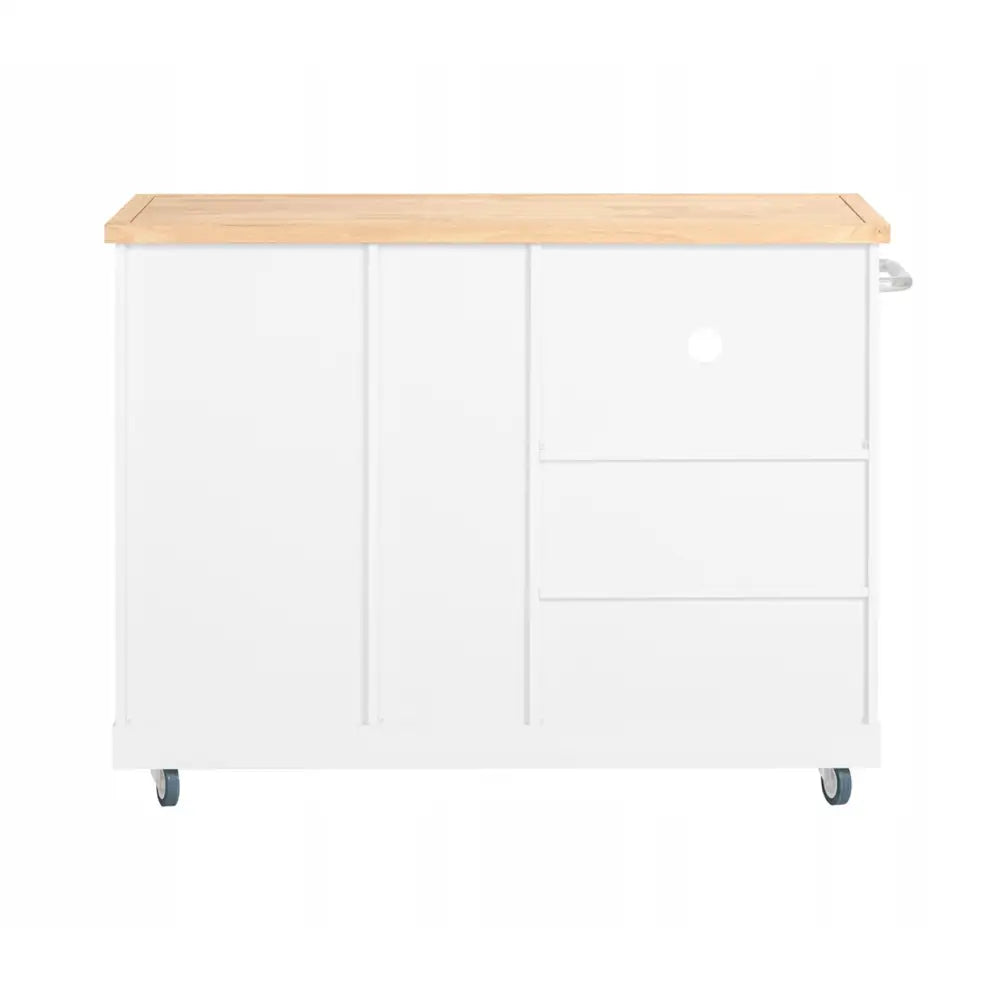 Kjøkkenøy med hylle og mikrobølgeovn, hvit med treplate, hjul, håndtak og flere skuffer, frontvisning.