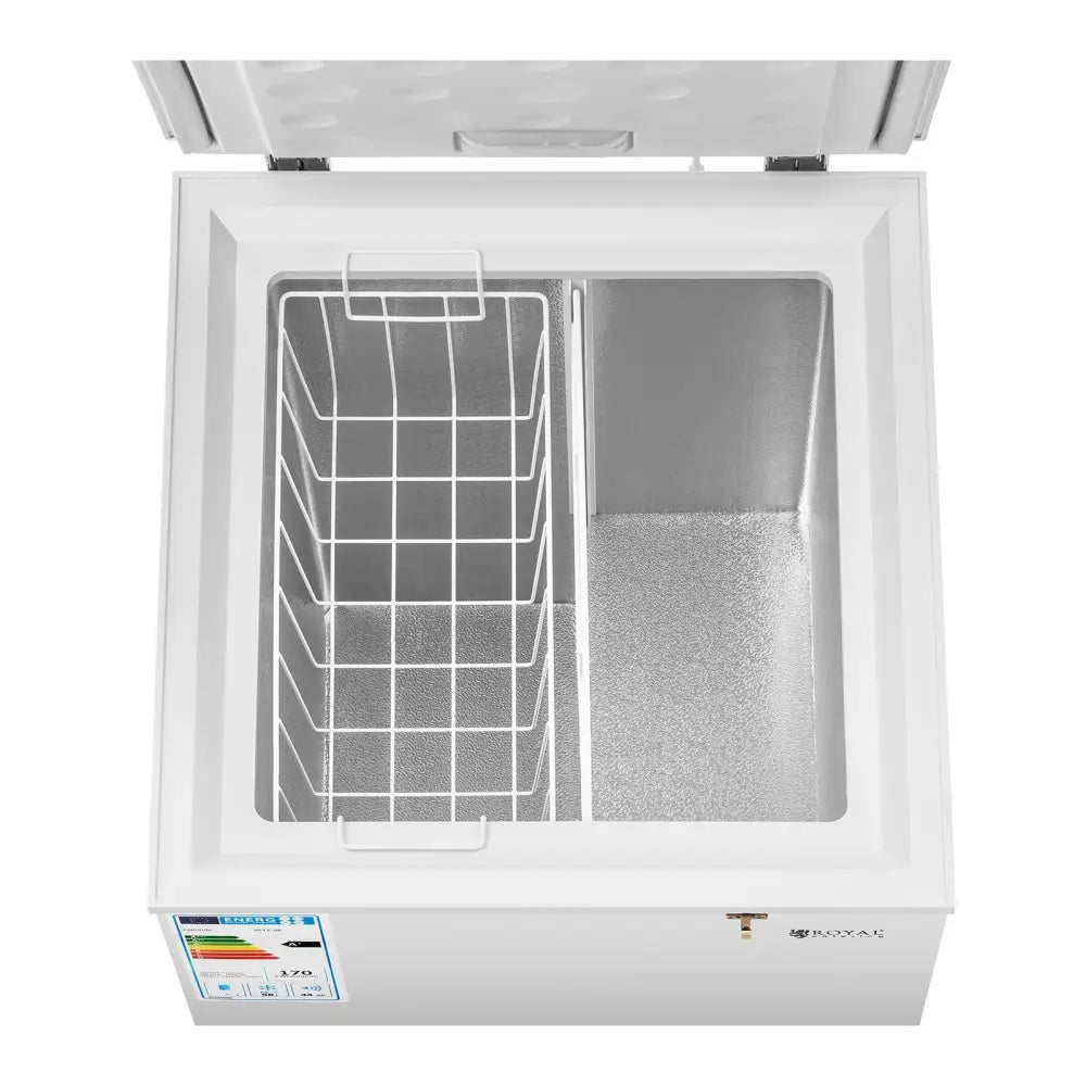 Kjøleboks for profesjonell bruk, åpent lokk viser innvendig rom, uttakbar hvit metallkurv til venstre.