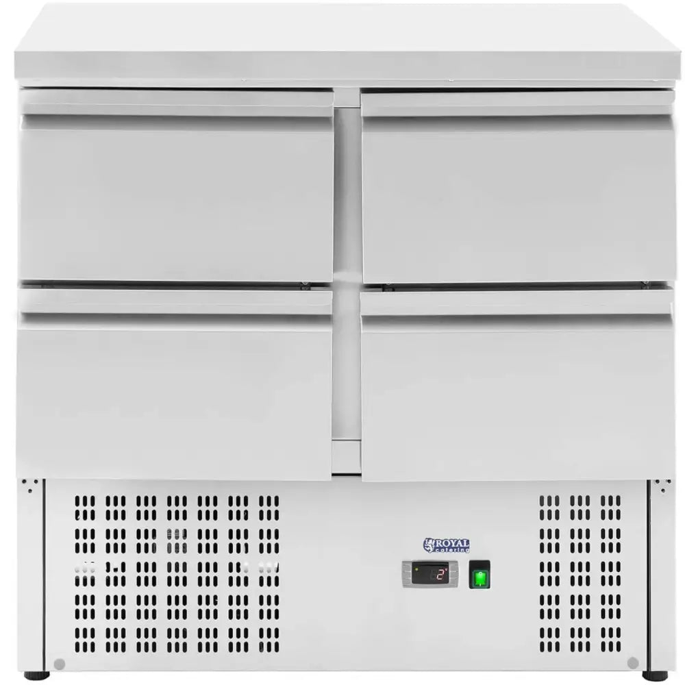Kjølebord med fire rustfrie skuffer, frontvisning som fremhever digitalt display og ventilasjonsrist nederst.