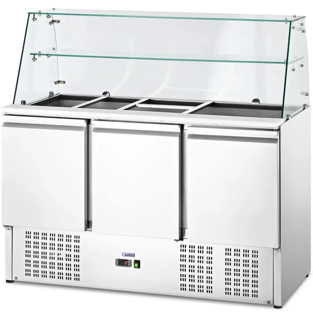 Kjøleromsalatbord med tre dører, glassvindu og åtte GN-beholdere, sett forfra med synlig kontrollpanel.