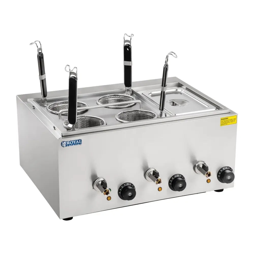 Kokekar for Pasta og Dumplings med Tre Rom og Kraner