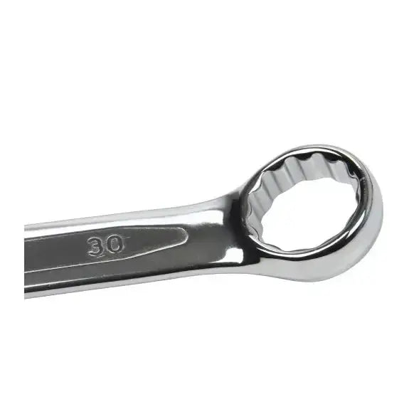 Blank ringnøkkel størrelse 30 fra kombinasjonsnøkkelsett, nærbilde mot hvit bakgrunn.