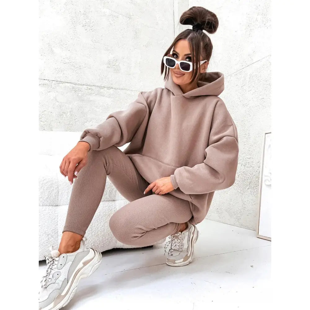 Komplett Treningsdress for Damer Hettegenser og Leggings Ribbet over Mørk Beige